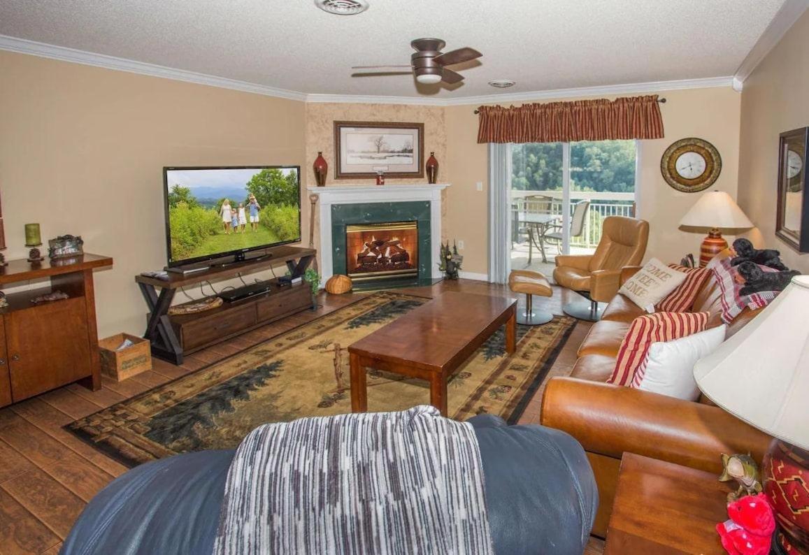 Wp552 Whispering Pines Villa Pigeon Forge Buitenkant foto